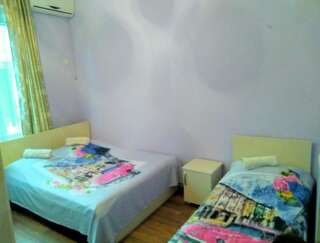 Мини-отель Guest House Nika & Nina Кобулети Трехместный номер-52